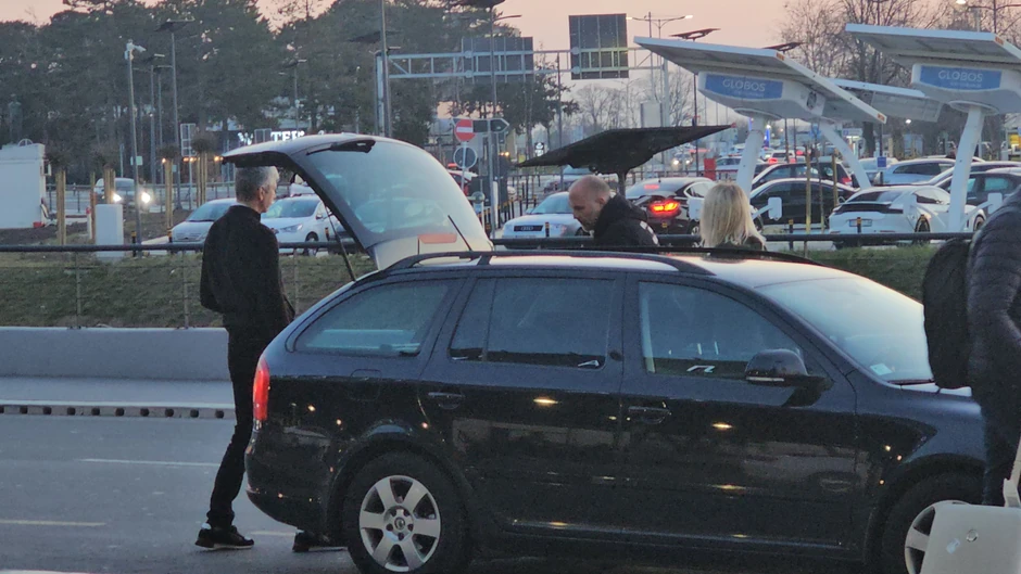 Ana Stanić prvi put sa novim dečkom