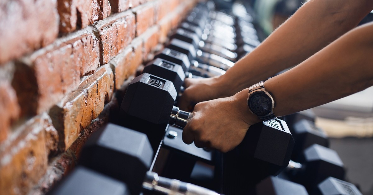 Zwiększ wzrost mięśni. Trener personalny zdradza skuteczną metodę: efekt będzie odpowiedni