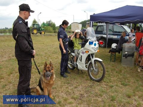 Dzień dziecka z policją