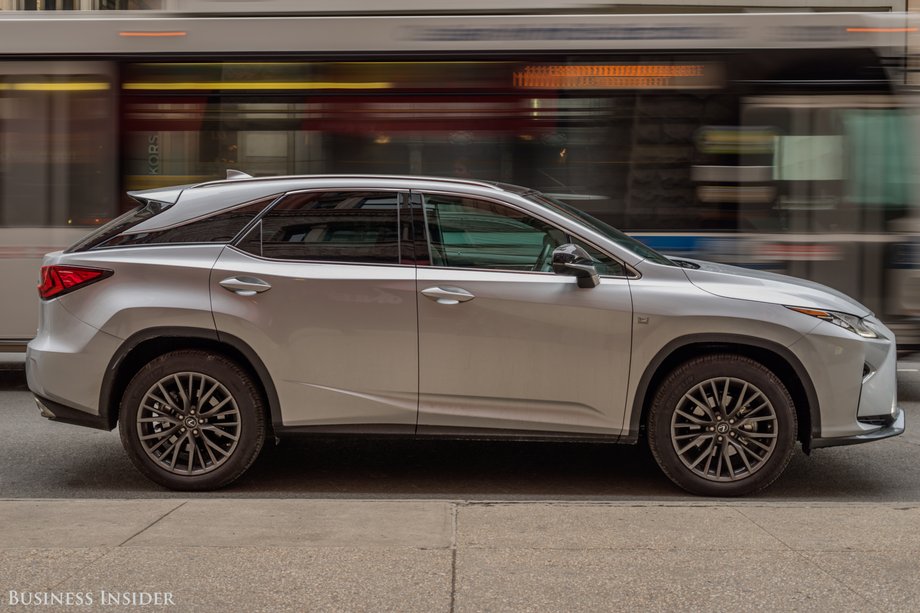 In profile, the RX 350 is quite sleek, with the caged energy of a silvery panther. But the pseudo-haunches over both the front and rear wheels look weird, as does the odd "floating" roof.