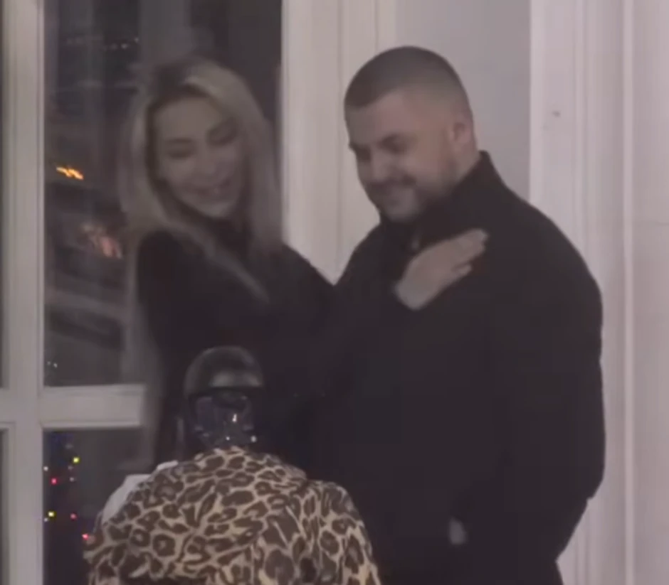 Asmin i Aneli se ljube