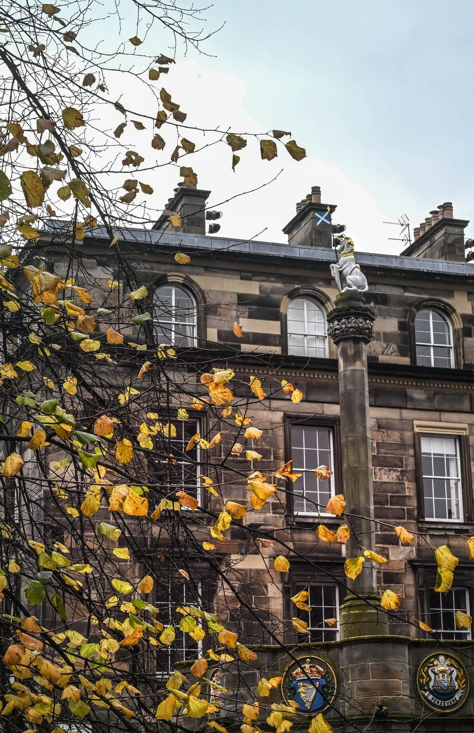 Edinburg u jesen prava je uživancija za čula