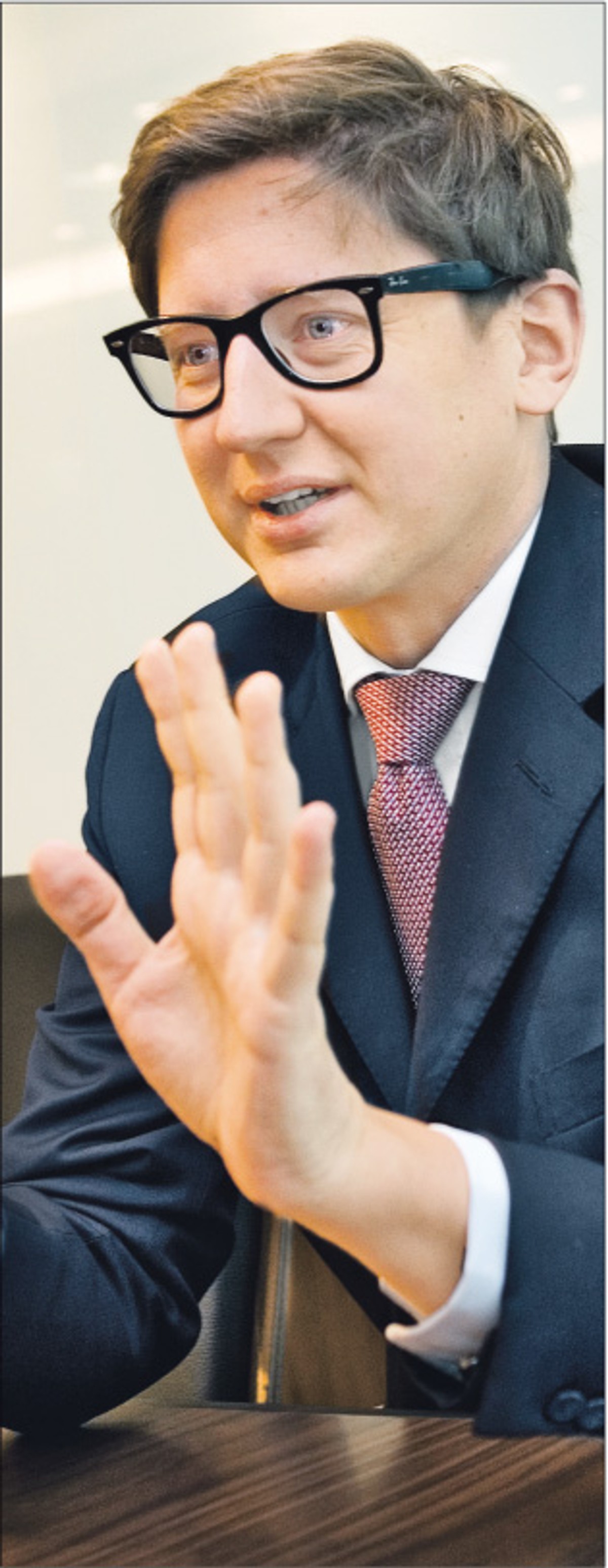 Paweł Pietkiewicz, adwokat, absolwent Wydziału Prawa i Administracji Uniwersytetu Warszawskiego. Studiował także w Belgii, na Uniwersytecie w Utrechcie w Holandii, a także na Uniwersytecie Panthéon-Assas w Paryżu. Jest partnerem kierującym departamentem postępowań spornych w warszawskim biurze CMS Cameron McKenna Fot. Wojciech Górski