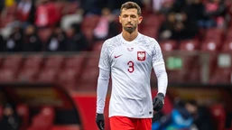 wielki dramat piłkarza reprezentacji polski. czeka go długa przerwa w grze