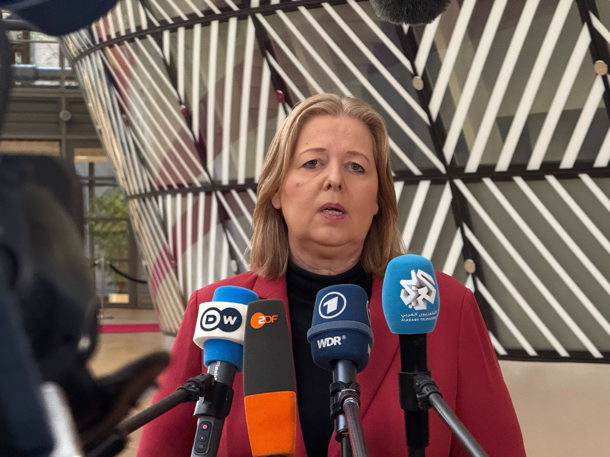 Bas widerspricht Merz: Deutschland nimmt ukrainische Wehrpflichtige auf