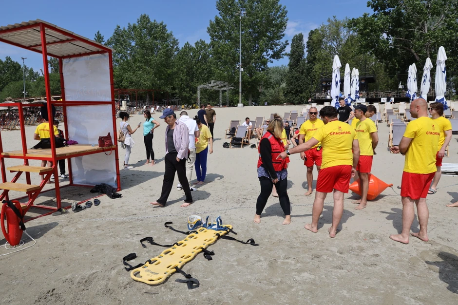 Spasilačka oprema za bezbedniji Štrand