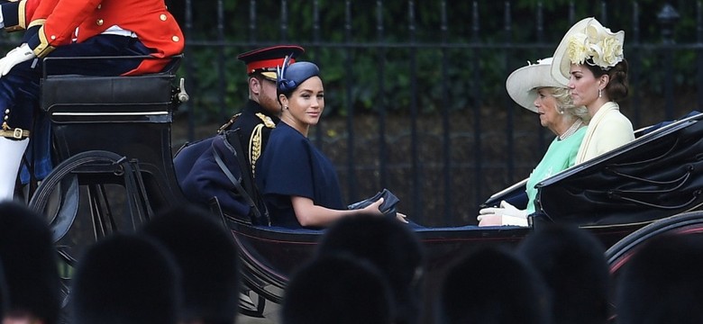 "Teraz widać, że nie ma dobrych genów". Internauci niewybrednie komentują formę księżnej Meghan po ciąży. FOTO