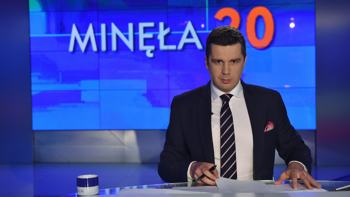 Dziennikarz przez dyrekcję Telewizyjnej Agencji Informacyjnej zawieszony jest od minionego czwartku. Zawieszenie Michała Rachonia jest związane z czwartkowym materiałem w „Minęła 20” - informuje portal WirtualneMedia.pl.