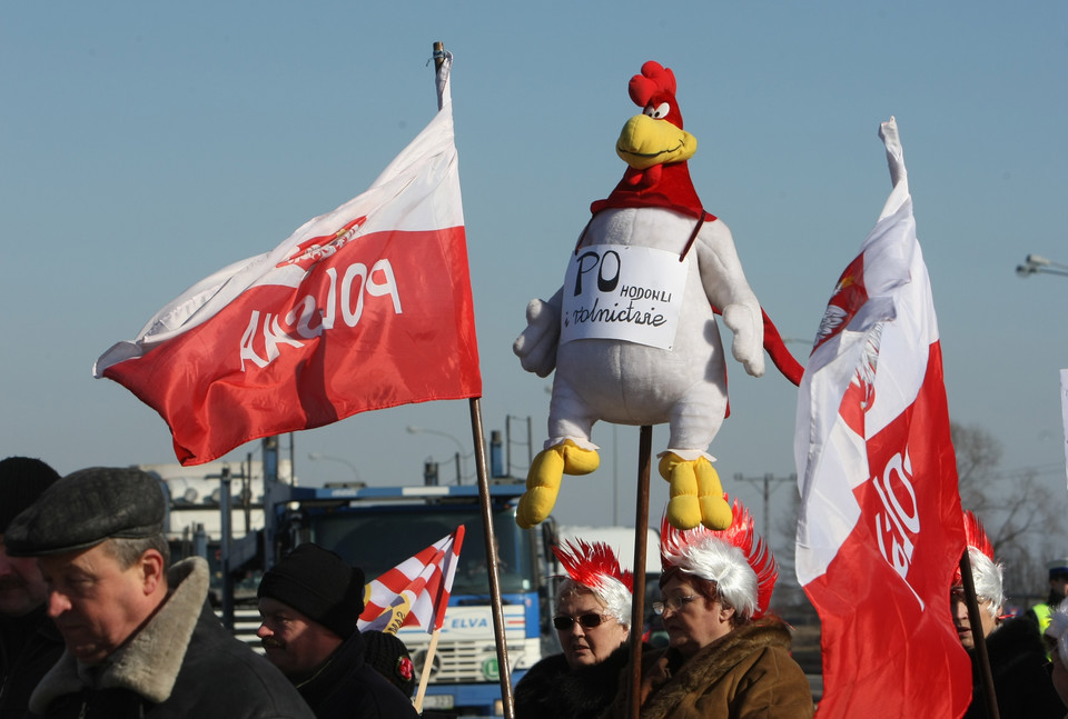 POLICHNO SAMOOBRONA PROTEST