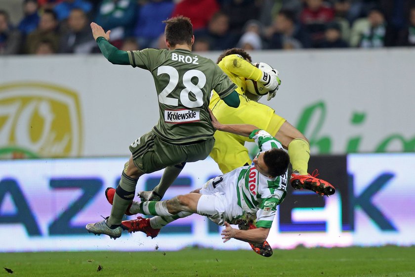 Trzy gole w osiem minut! Legia przełamuje się w Gdańsku