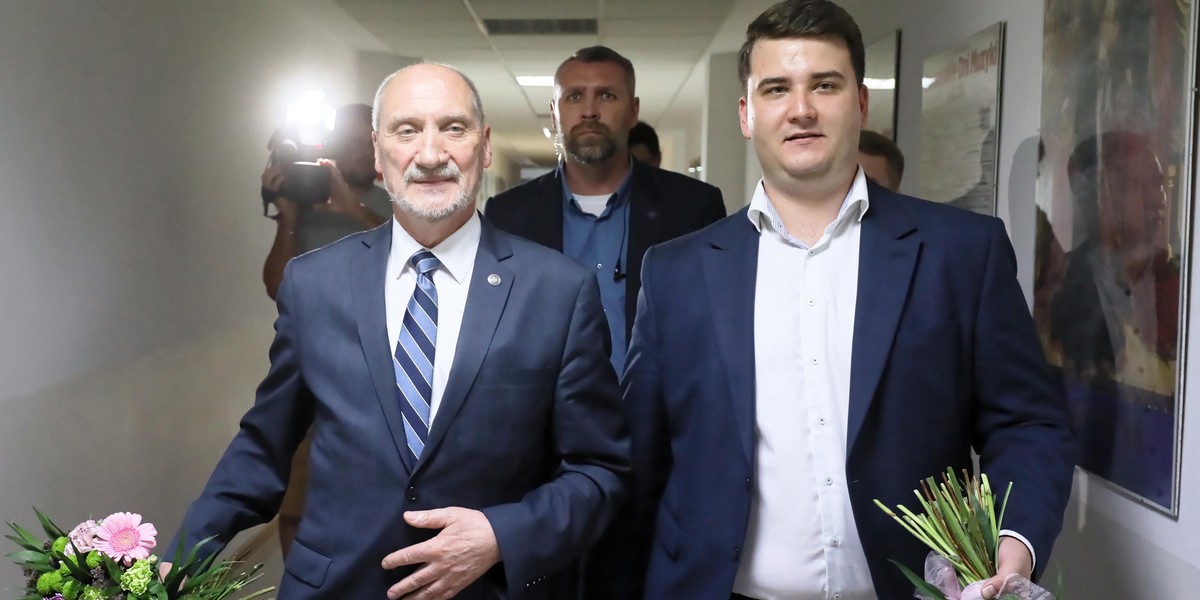 Macierewicz, Misiewicz i Janniger znów razem