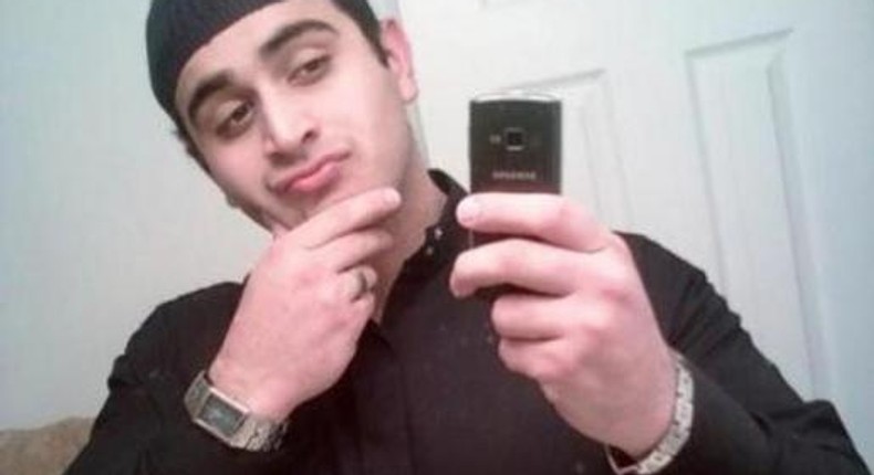 Orlando nightclub gunman seen as self-radicalized