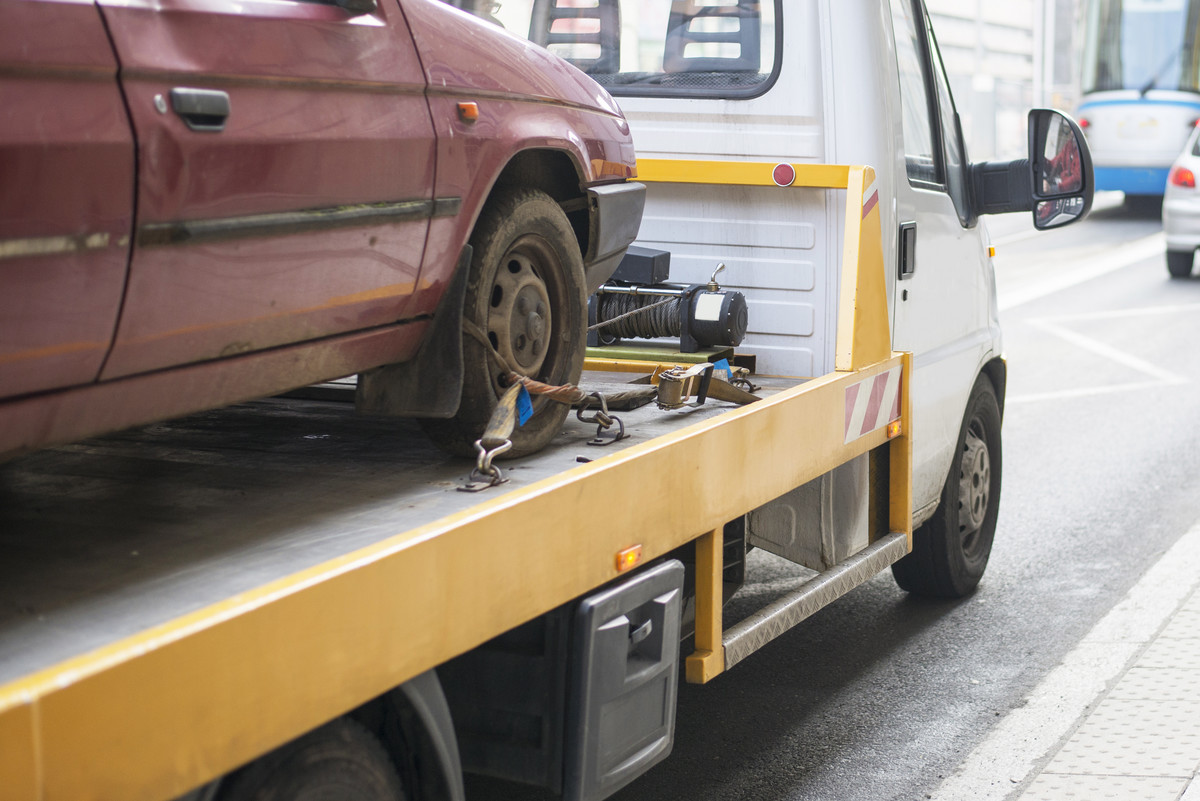 Autolaweta pędziła po drodze wojewódzkiej. Kierowcy grozi do 10 lat