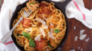 Spaghetti z pulpecikami w sosie pomidorowym