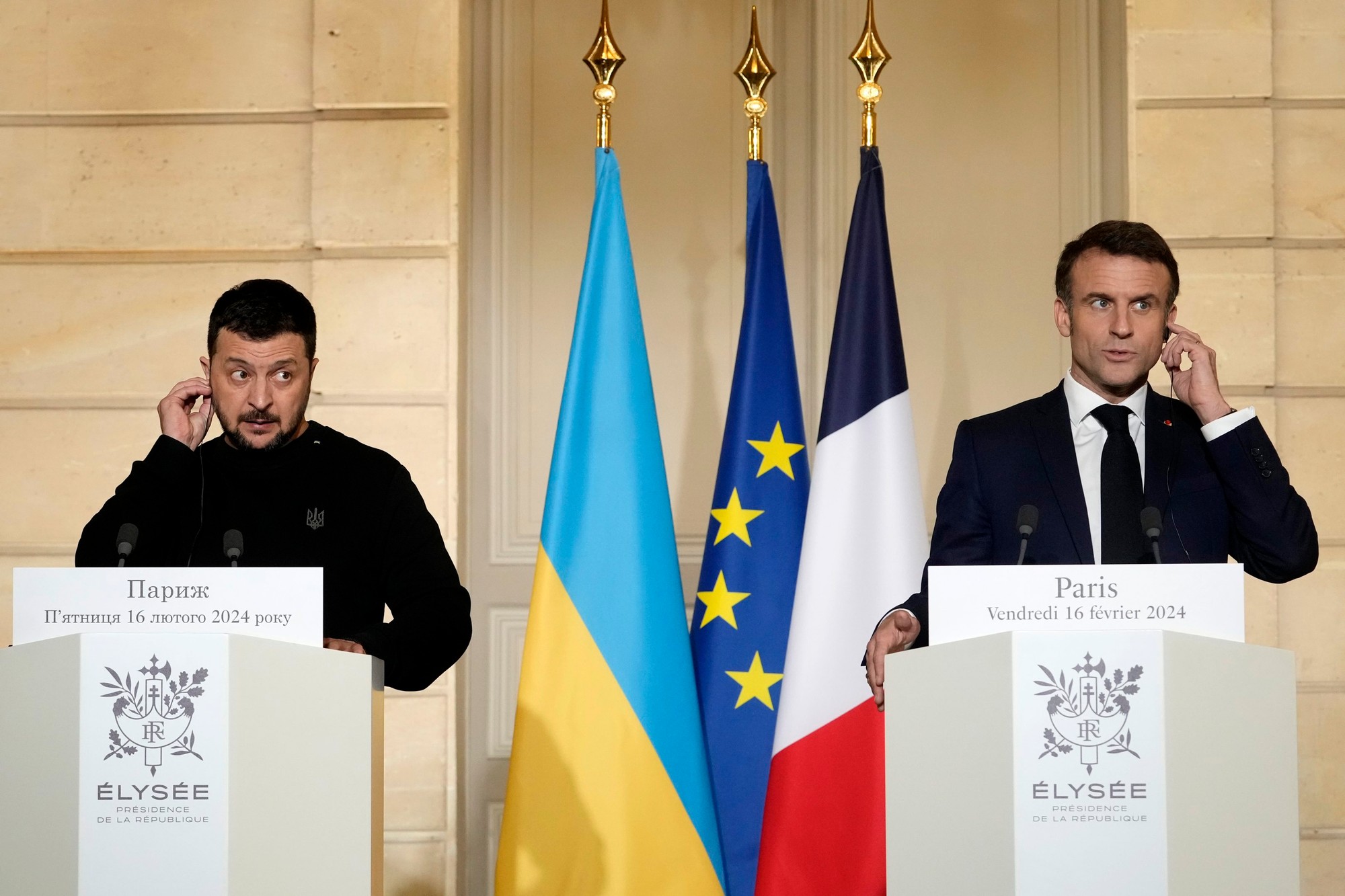 Zelenskyj a Macron podpísali bilaterálnu bezpečnostnú dohodu.