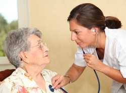 Seniorzy opychają się lekami