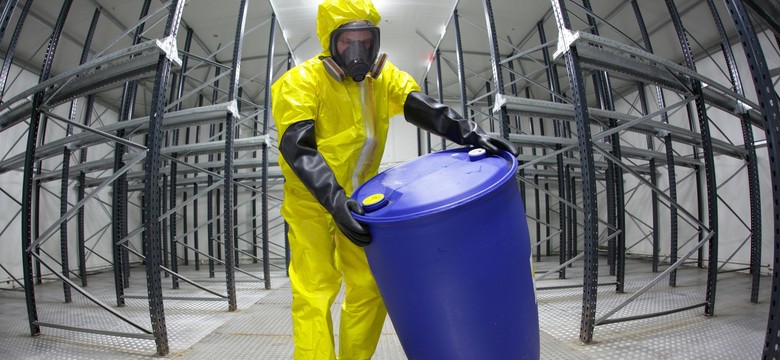 Coraz więcej Polaków narażonych na działanie chemikaliów w miejscu pracy
