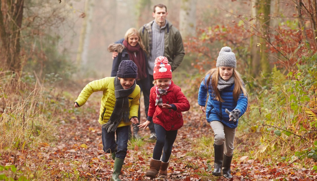 Karta Dużej Rodziny w 2025 i 2026 r. Do jakich zniżek uprawnia? [LISTA]