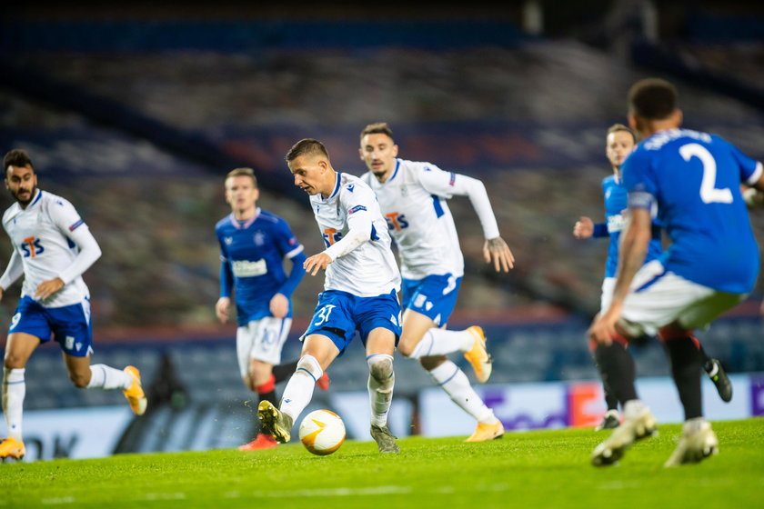 Glasgow Rangers zawiesił dwóch piłkarzy