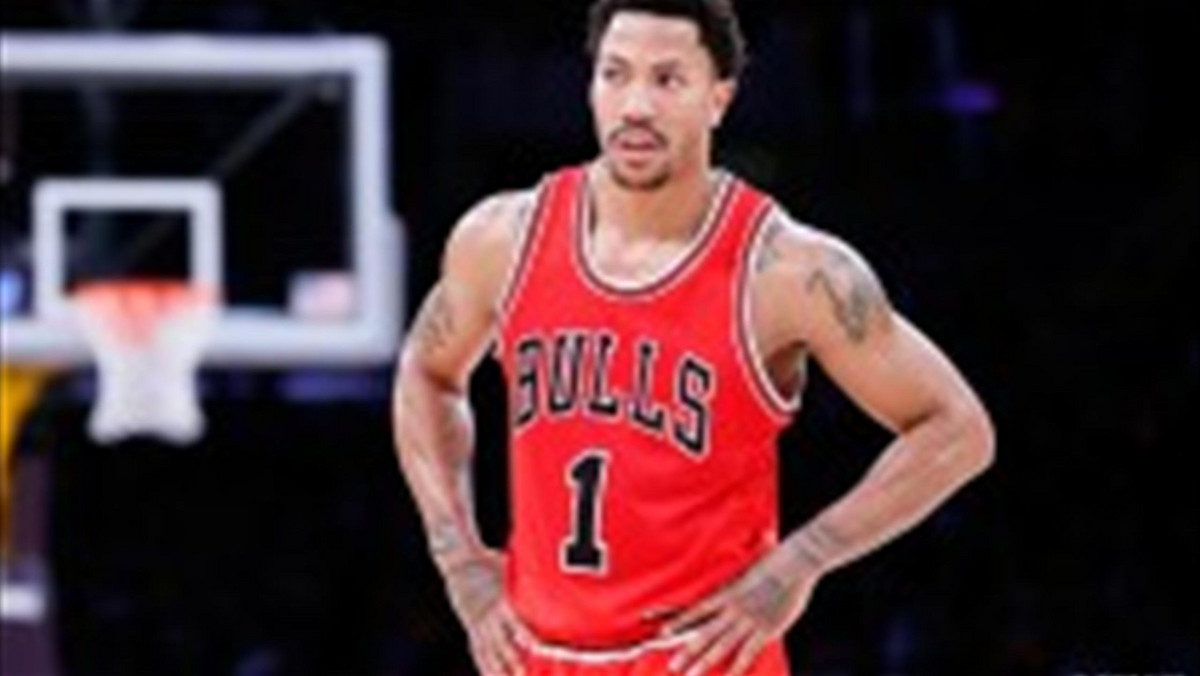 Znowu na stole operacyjnym znajdzie się wkrótce Derrick Rose. Obrońca, który miał poprowadzić Chicago Bulls do pierwszego po odejściu Michaela Jordana mistrzostwa NBA, ponownie zmaga się z urazem kolana.