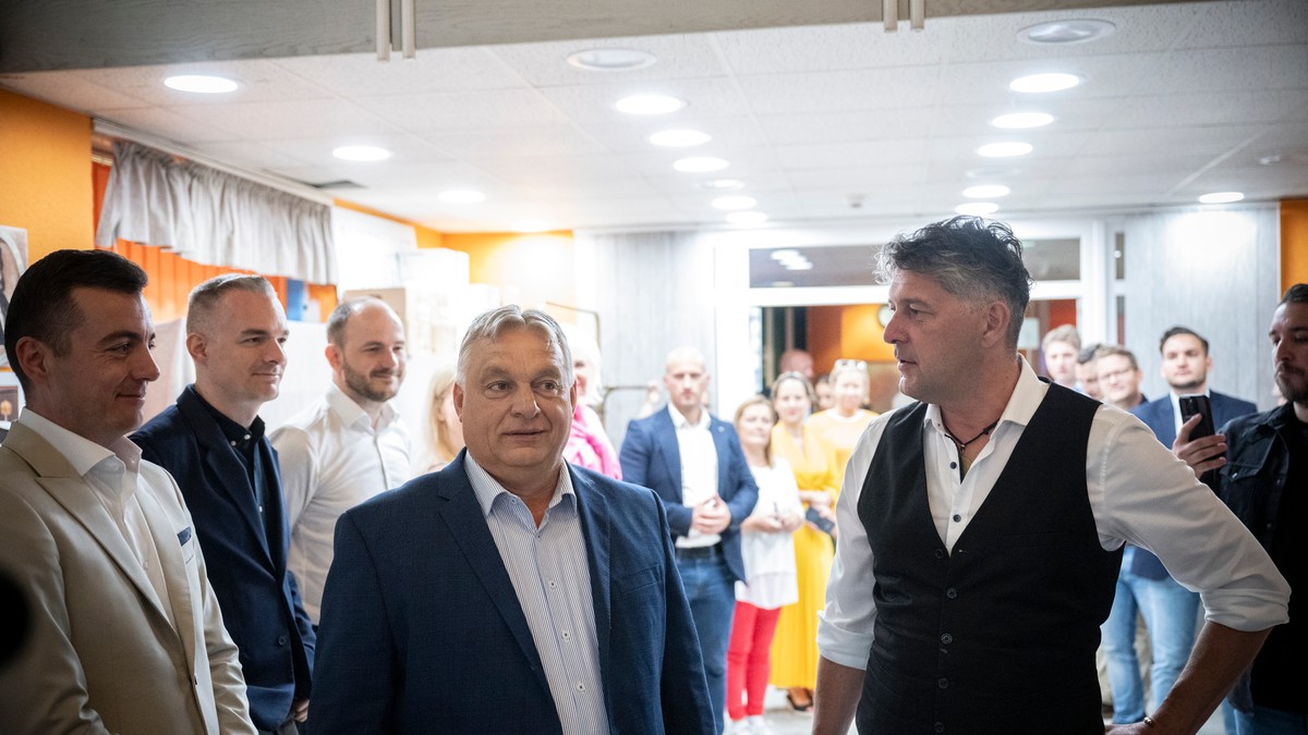 Nem hiszi el, mekkora stáb hívja a Fideszre szavazni a magyarokat: Orbán Viktor megmutatta – videó