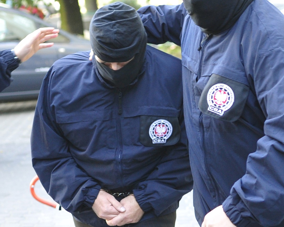 CBA rozbiło gniazdo korupcji. Zatrzymano 11 osób na Podkarpaciu