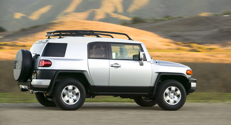 Toyota FJ Cruiser: zmodernizowany silnik dla modelu w stylu retro