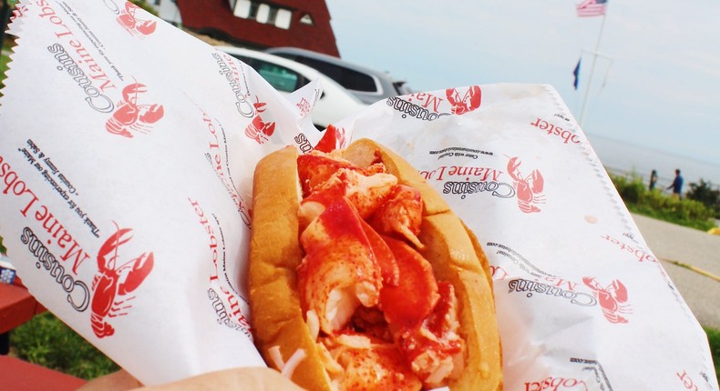 I tried five of the most famous lobster rolls in Portland, Maine, and my favorite was also in the best setting.Erin McDowell/Business Insider