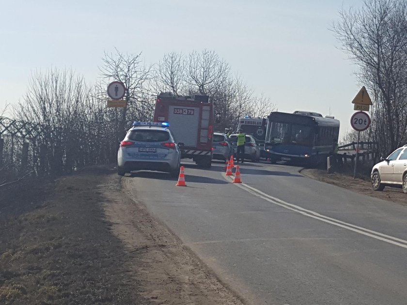 Potrącił mężczyznę i uciekł. Pieszy zmarł