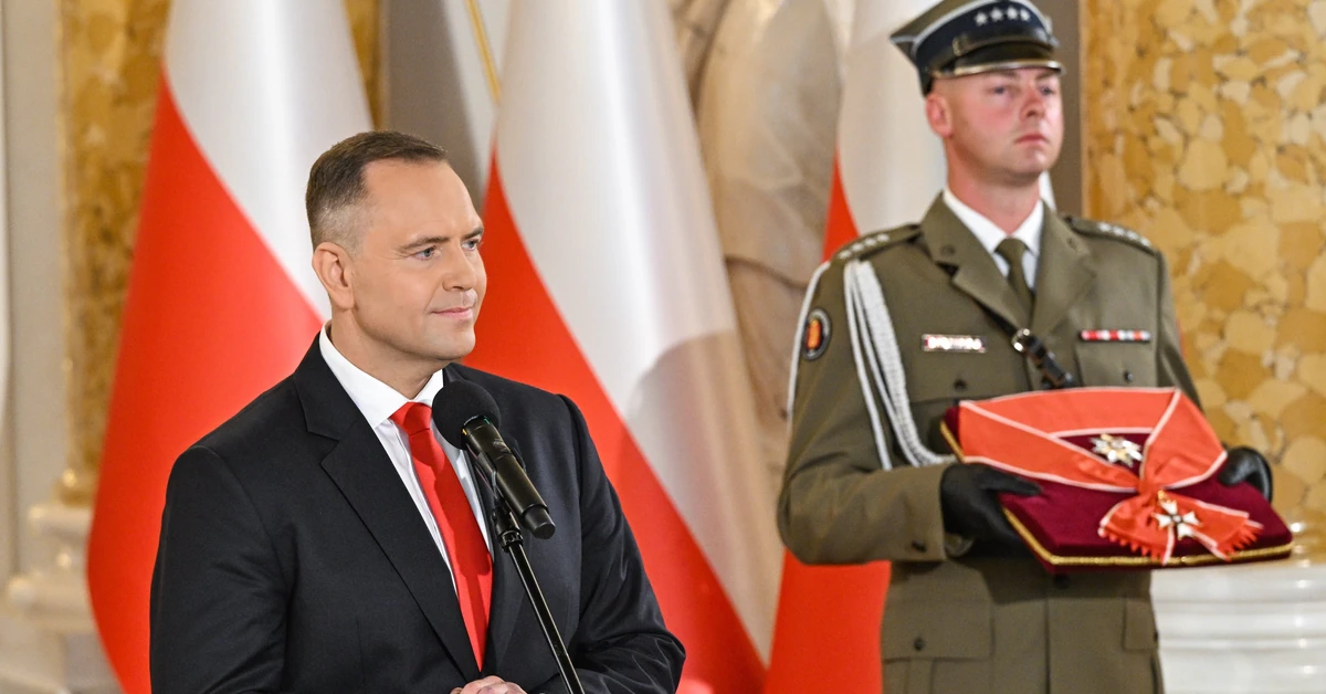 Karol Nawrocki przejmuje symbole władzy. Order Orła Białego i Order Odrodzenia Polski teraz w jego rękach