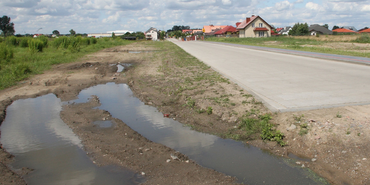 Zrobią sto kilometrów dróg lokalnych