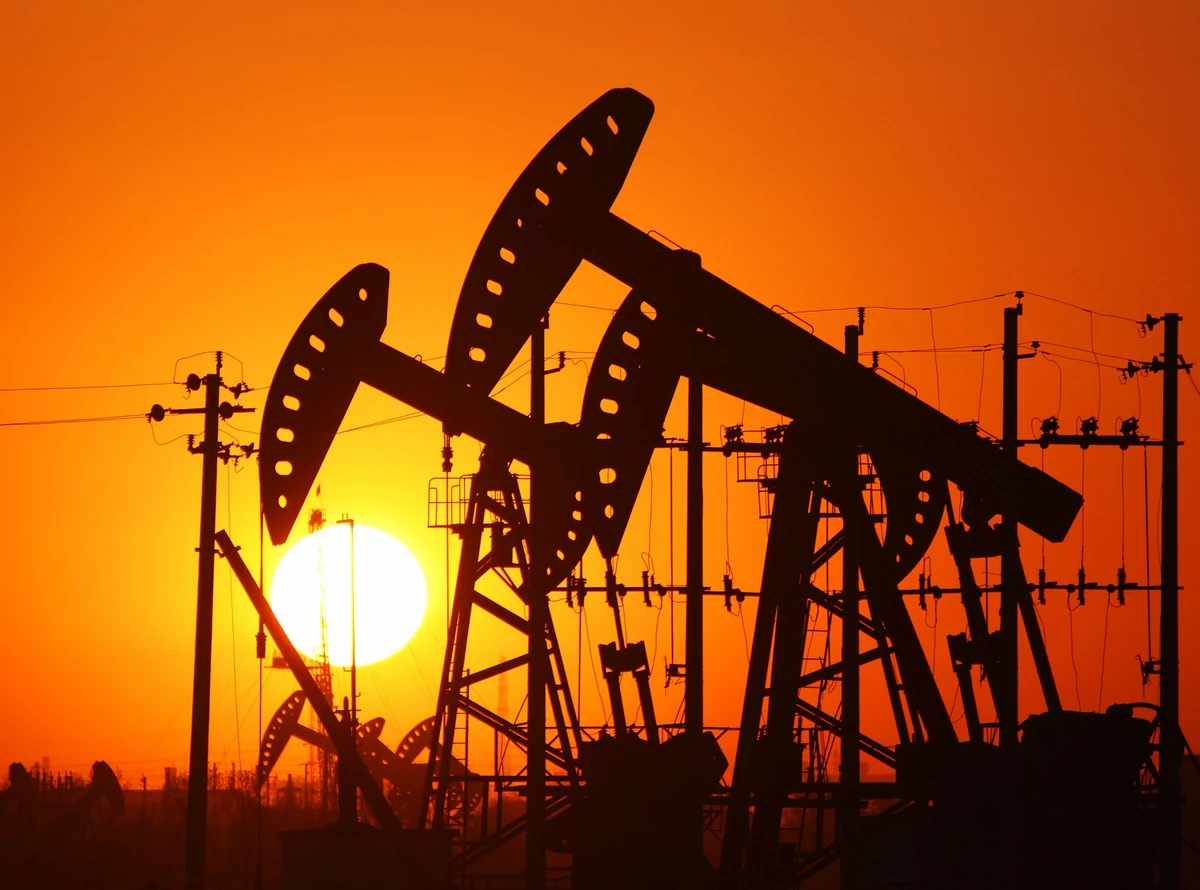 Нефть и газ главное богатство. Нефть и природный ГАЗ. Топливно энергетический комплекс фон. Тепловая энергия нефть. Природные ресурсы Техаса.