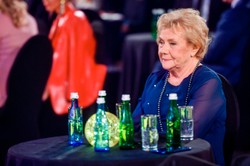 Lipowska o samotności: Mogę co najwyżej z obrazem pogadać