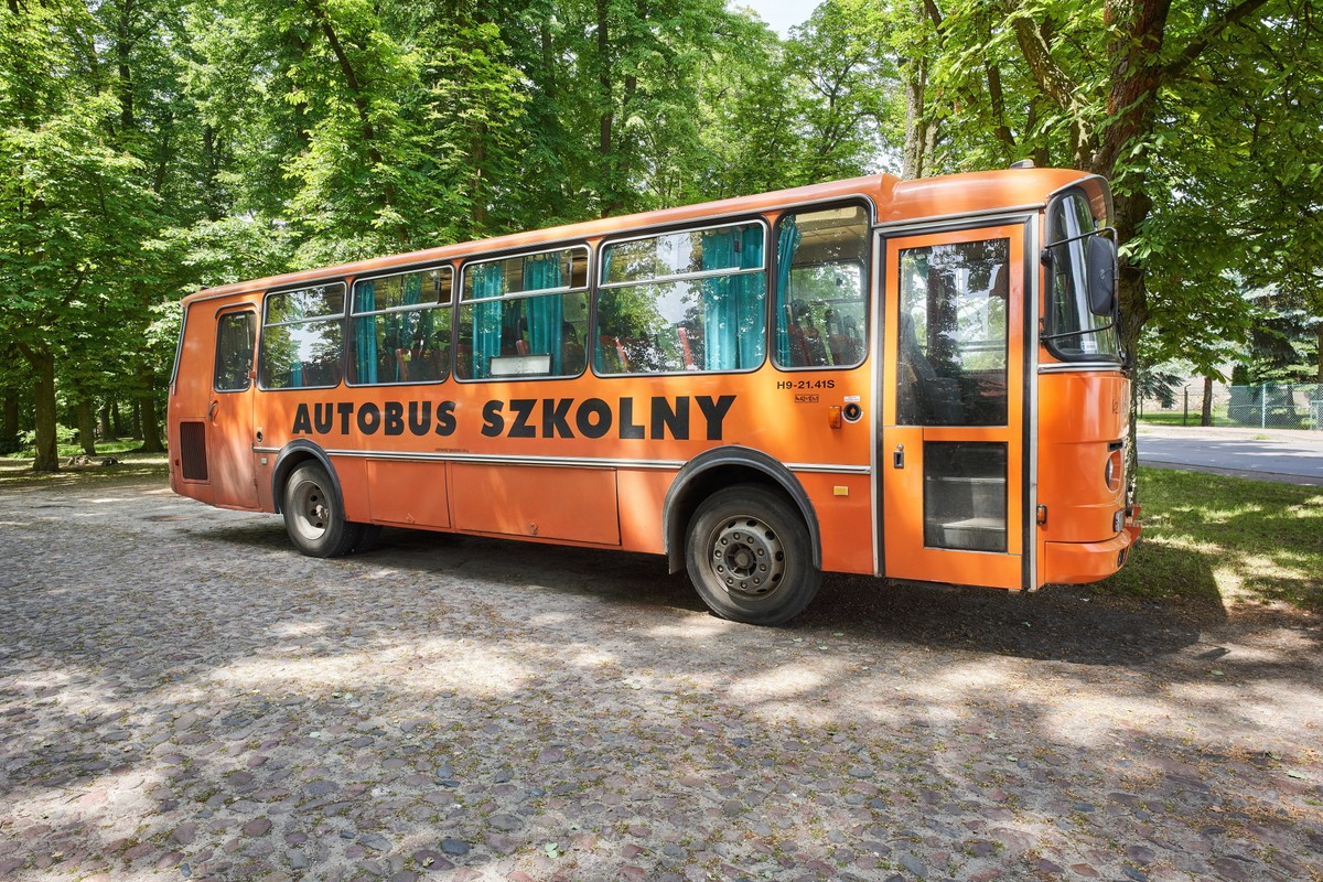 Autobus szkolny.