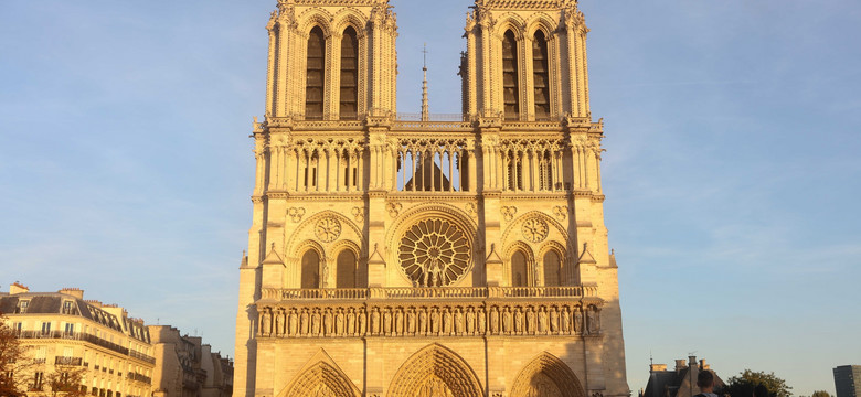 Notre Dame: słynna katedra w dziełach kultury