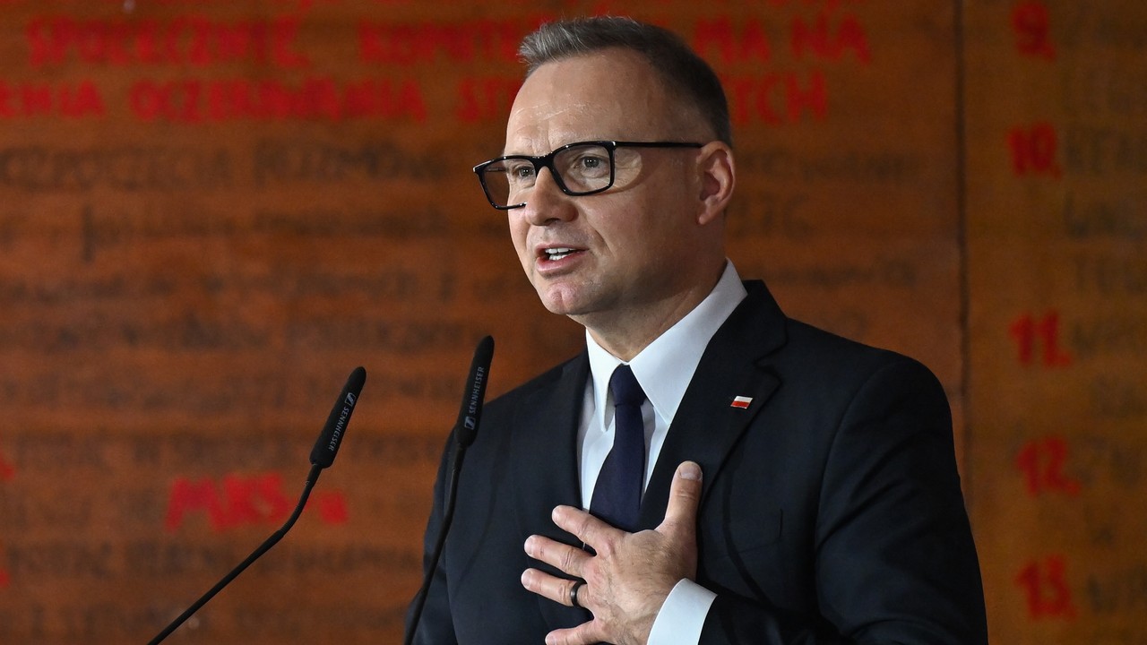 This is what Andrzej Duda regrets the most in his life. After the question, there was silence
