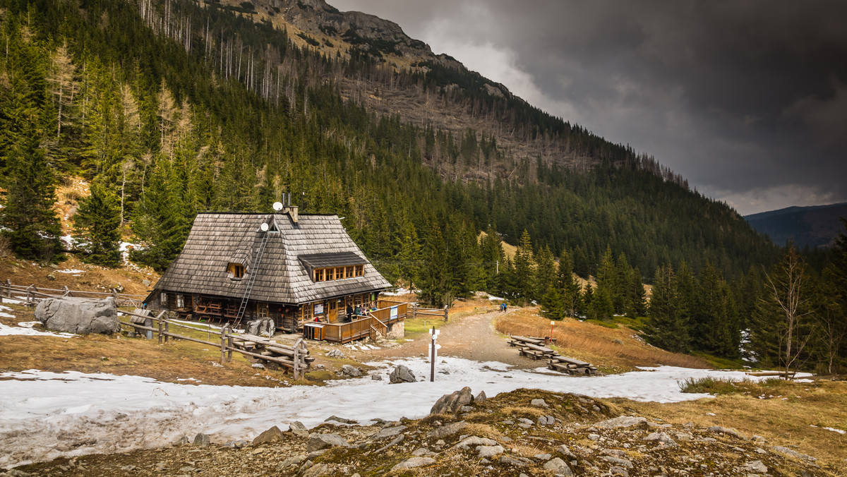 Tatry: zamknięty szlak z Polany Kalatówki do schroniska na Polanie Kondratowej 