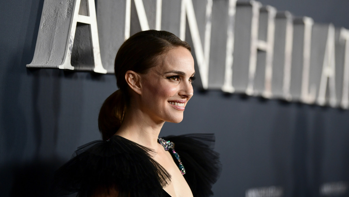 Natalie Portman występuje przed kamerą od trzynastego roku życia. Debiutowała w 1994 r. rolą w "Leonie zawodowcu" i już ten pierwszy występ sprawił, że pojawiła się na ustach wszystkich. A jak wyglądała jeszcze wcześniej?