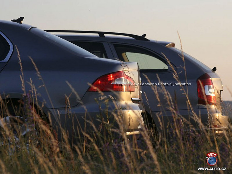 Zdjęcia szpiegowskie: Škoda Superb Combi na południu Moraw