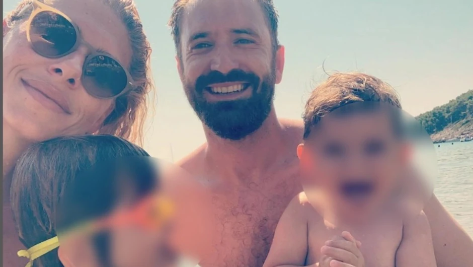 Jelena Perčin i Momčilo Otašević sa decom