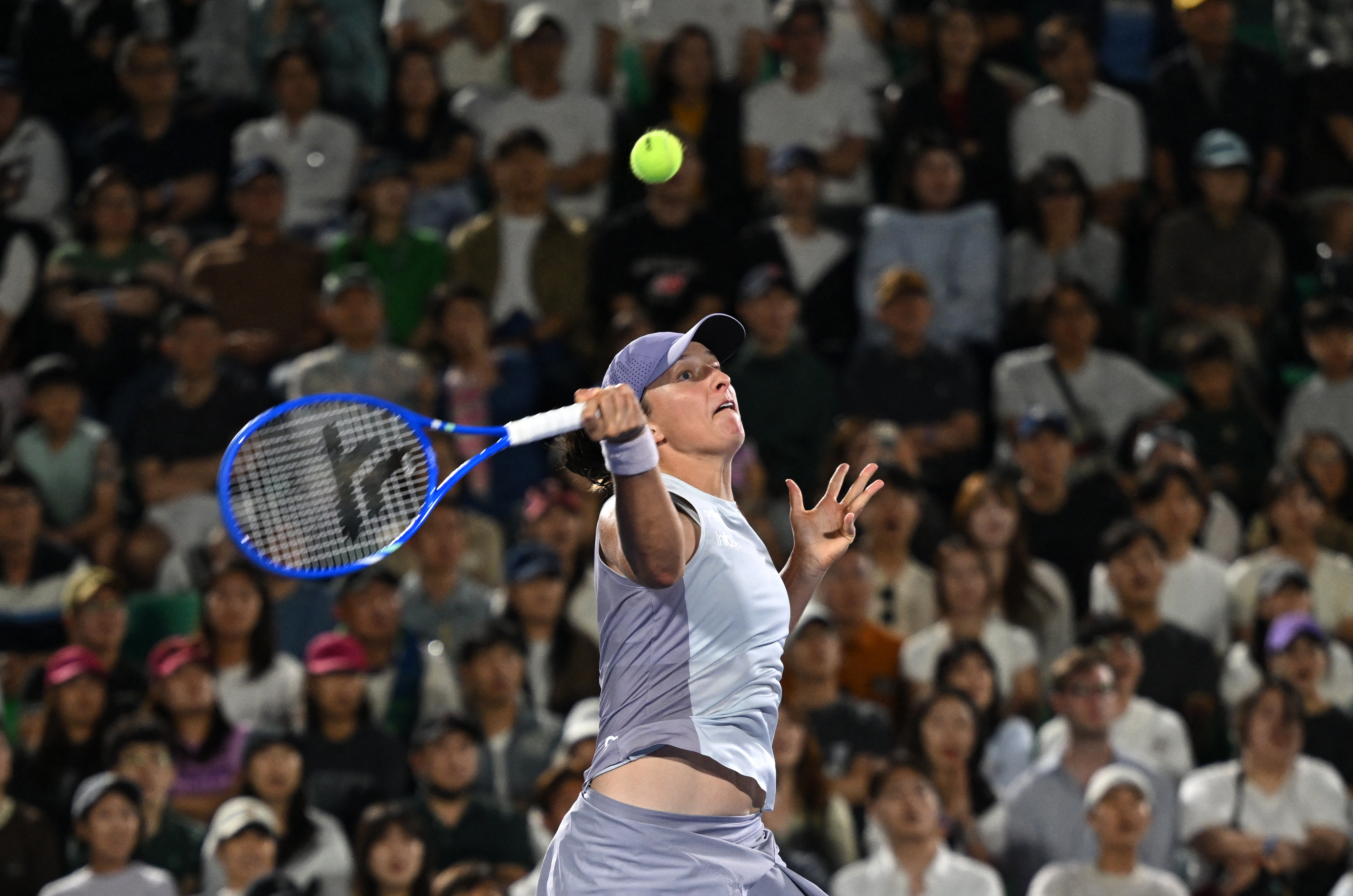 Świątek przegrywa set 1:6: Katastrofa w finale Seulu