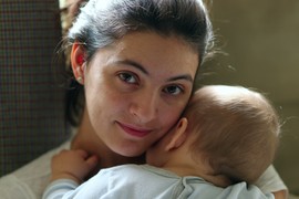 "Svekrva je zahtevala da uradimo DNK test za sina jer je LIČIO NA KOMŠIJU, a ne na oca: Kad su stigli rezultati, zanemela je od šoka"