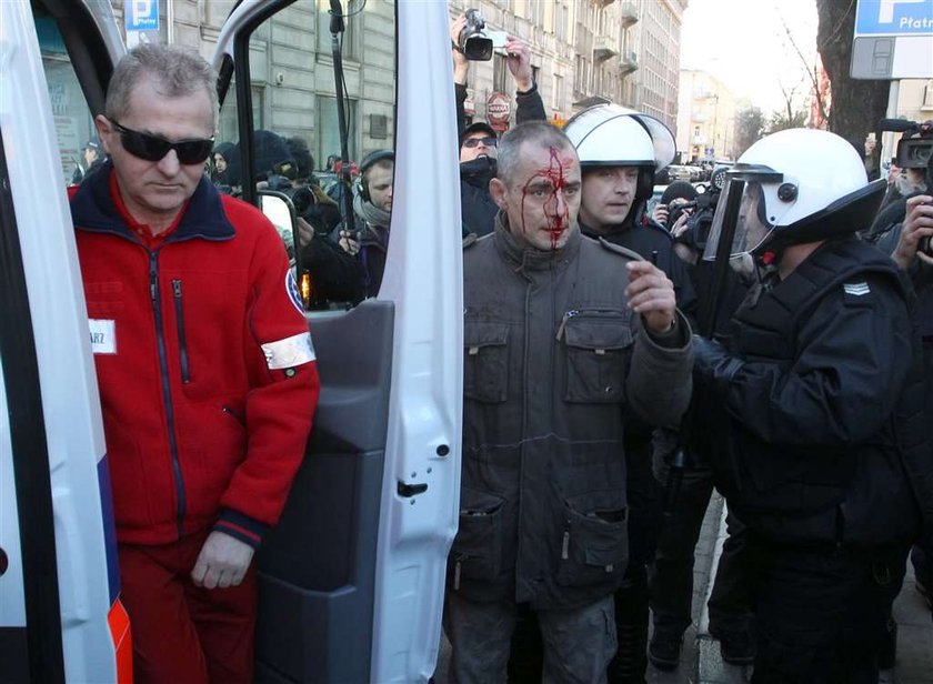 policja, zadyma, demonstracja, dzień niepodległości