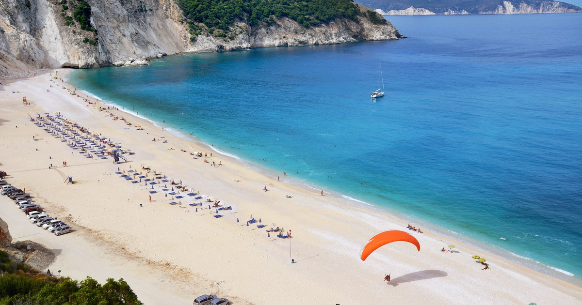 Zakynthos w kryzysie: fala gwałtów na turystach naraża grecki raj na upadek