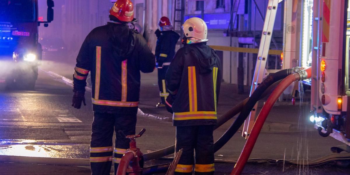 Wielki pożar w Akademii Sztuk Pięknych w Glasgow. Na ...