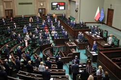 Zaskakujący wynik głosowania. Solidarna Polska poparła wniosek KO ws. Glińskiego