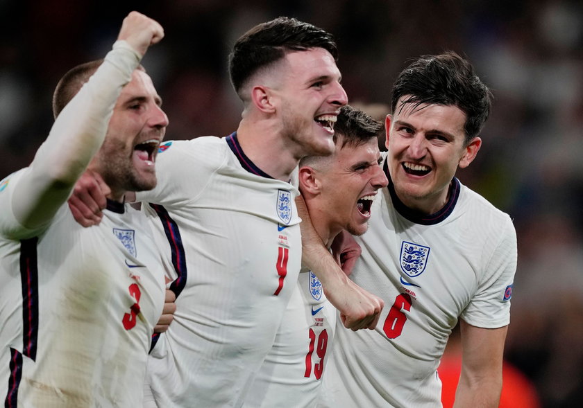 Anglicy, chociaż byli już mistrzami świata, to po raz pierwszy w historii dotarli do finału mistrzostw Europy.