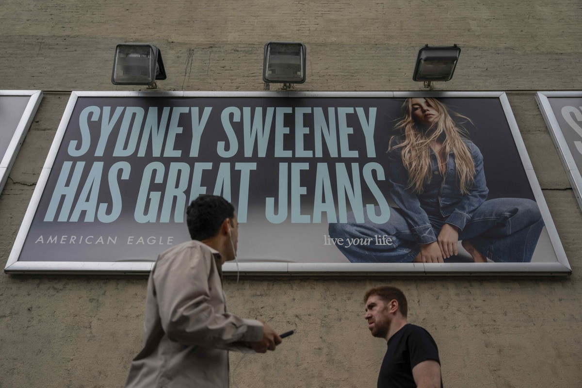 Sydney Sweeney w reklamie dżinsów American Eagle