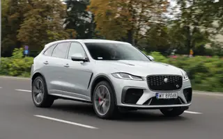 Test Jaguara F-Pace SVR