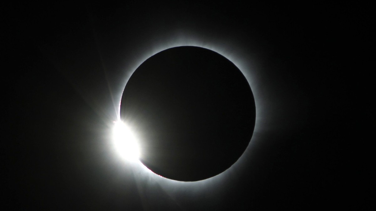 epaselect INDONESIA SOLAR ECLIPSE (Solar eclipse in Central Sulawesi, Indonesia)